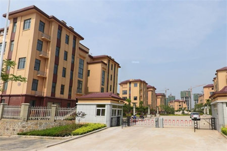 城东水岸东方2室2厅1卫92m2精装修